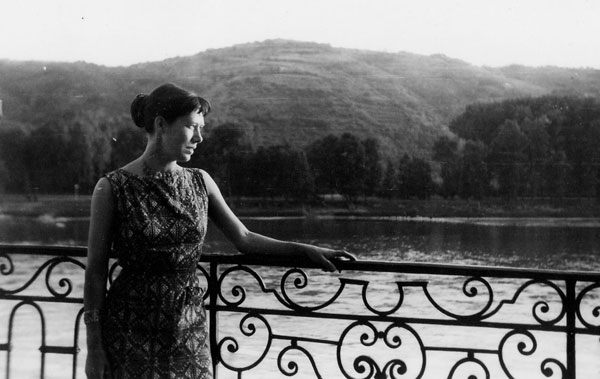 View of Yvette Libert at the balcony of Moly Sabata